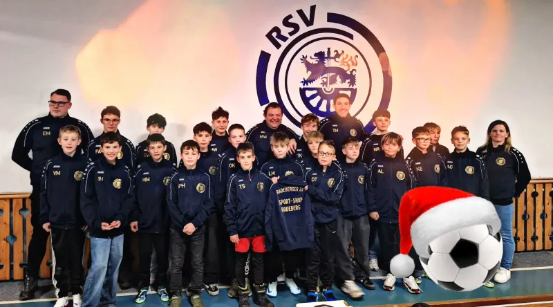 Weihnachtsgrüße der D1/D2 des Radeberger SV ⚽🎄