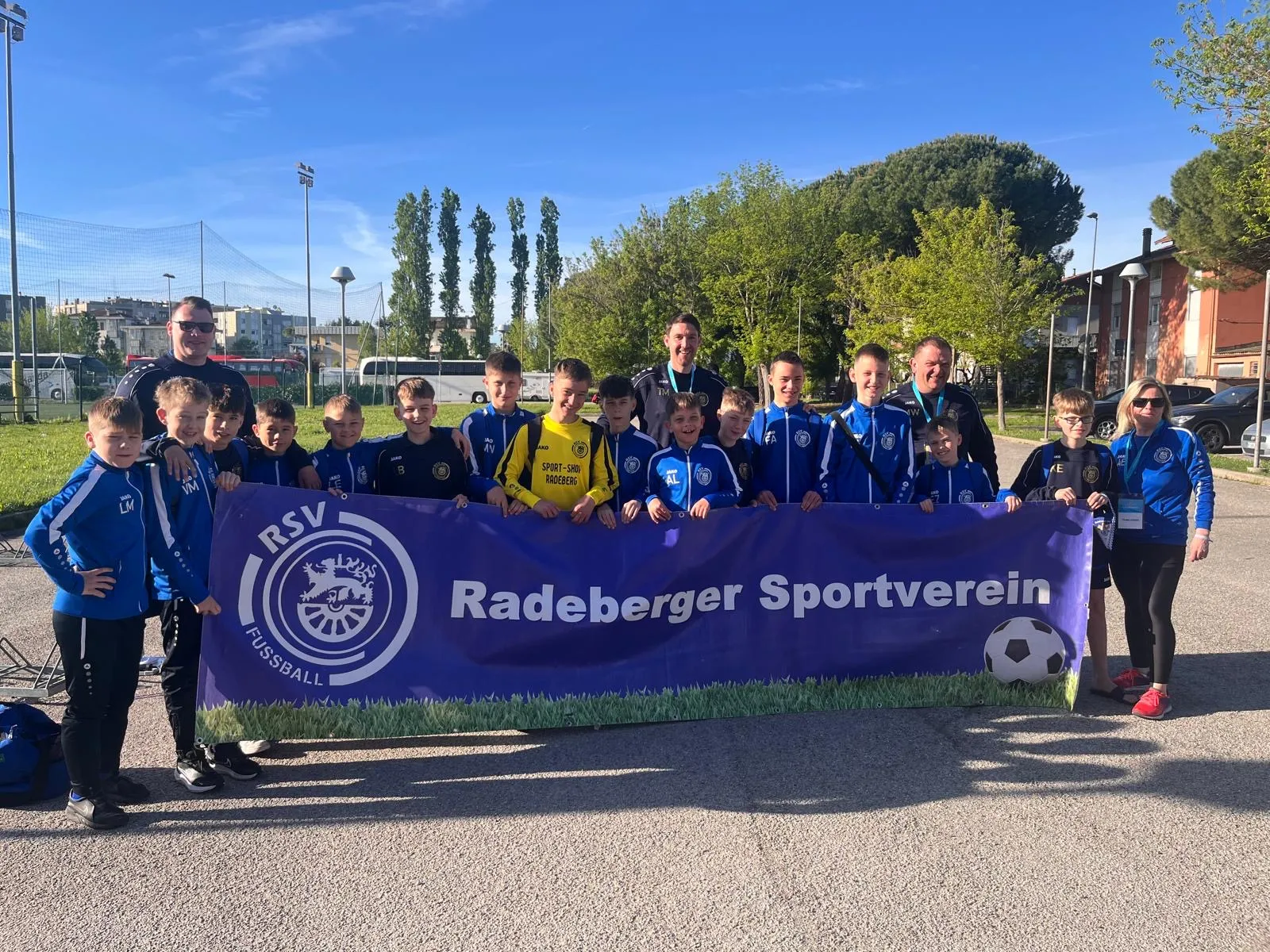 Radeberger SV schreibt Geschichte – D-Jugend triumphiert international in Rimini