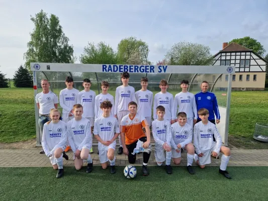 14.04.2024 Radeberger SV vs. FV B/W Zschachwitz II